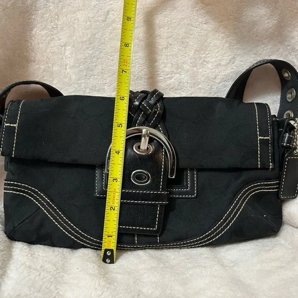 Elegant Coach Black Shoulder Bag with Silver Buckle - Picture 7 of 7
